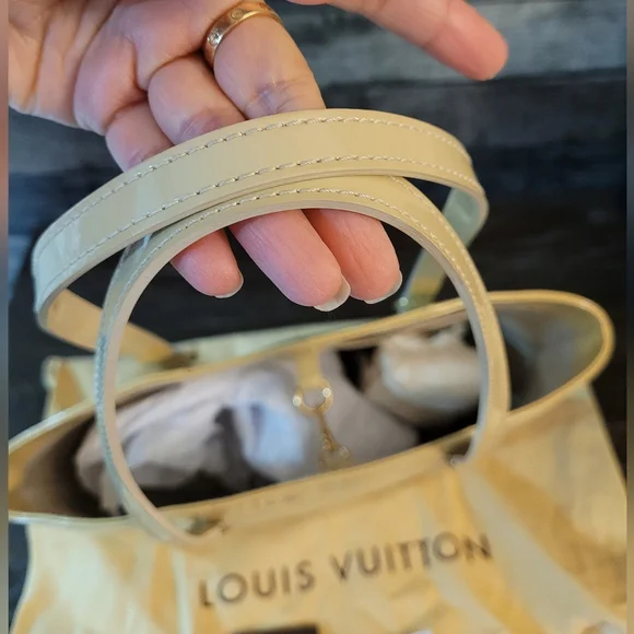 Louis Vuitton Avalon Vernis **READ DESCRIPTION ** - Picture 5 of 16